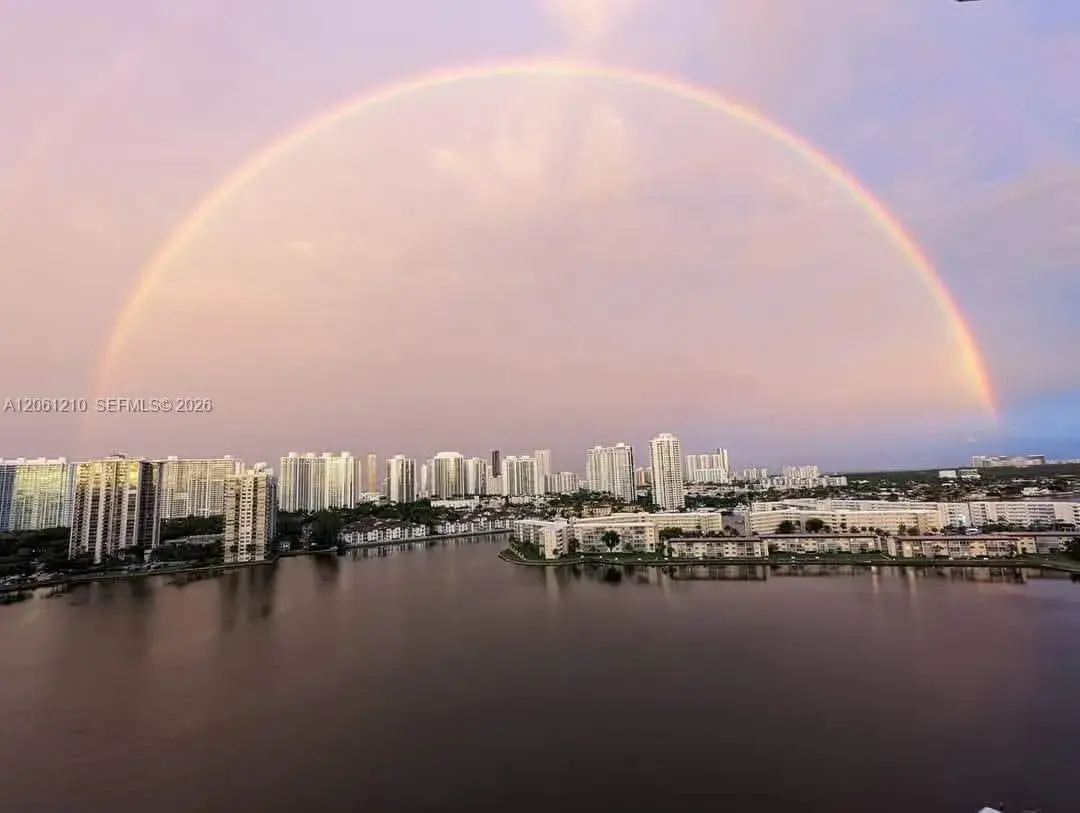 18081 Biscayne Blvd BOAT SLIP & UNIT # 1805, Aventura FL 33160