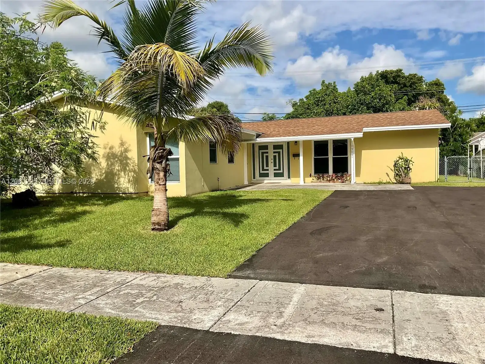 19010 SW 96th Ave, Cutler Bay FL 33157