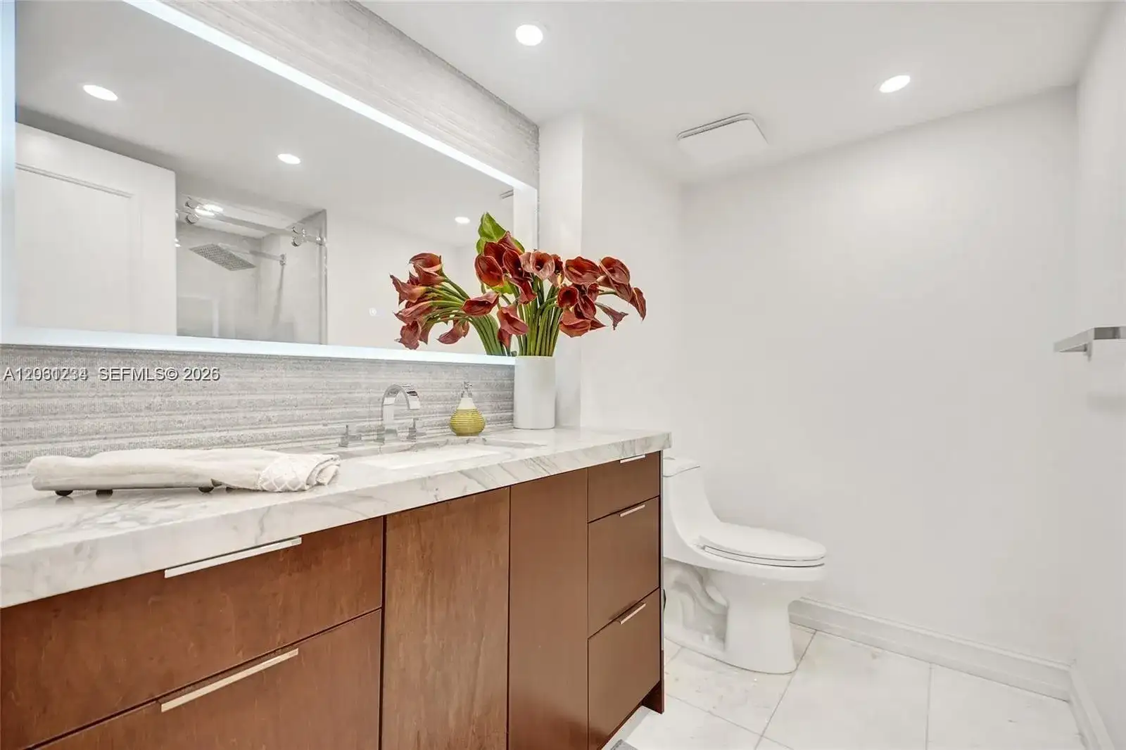 19355 Turnberry Way # 26E, Aventura FL 33180 photo 5