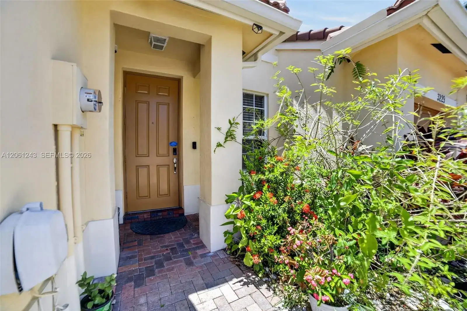 3227 NW 32nd Ter, Oakland Park FL 33309 photo 4