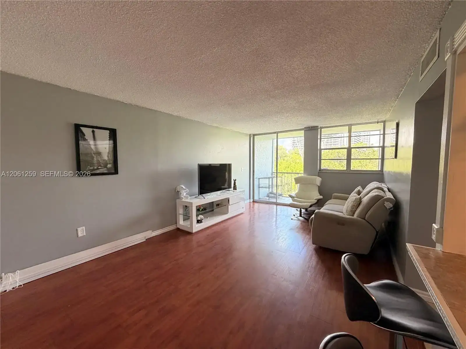 16518 NE 26th Ave # 403, North Miami Beach FL 33160 photo 3