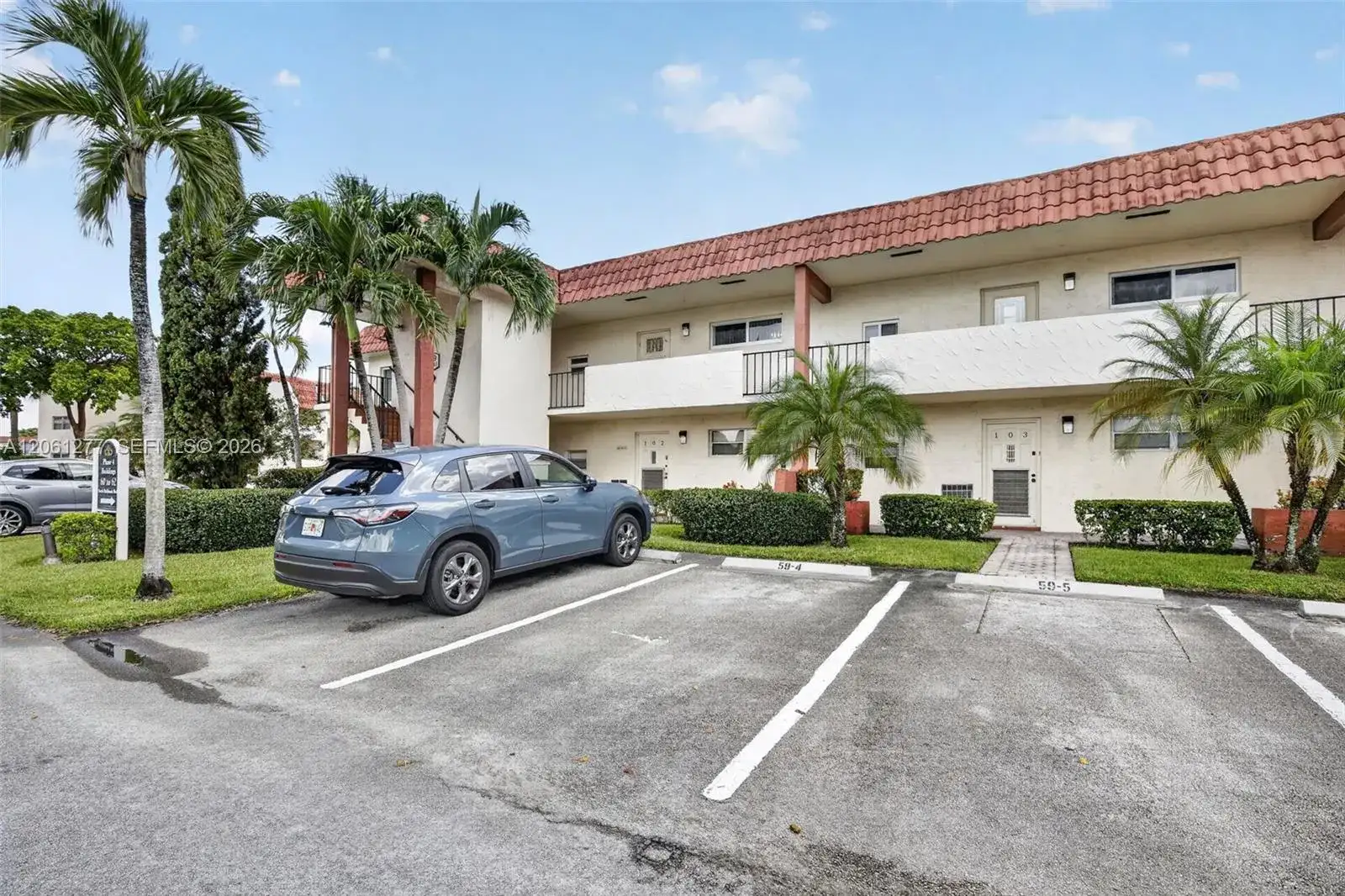8941 S Hollybrook Blvd # 202, Pembroke Pines FL 33025 photo 2