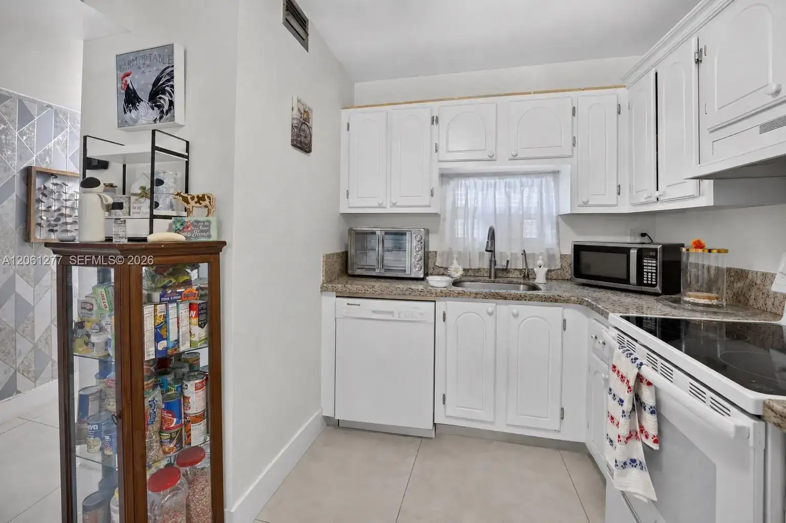 8941 S Hollybrook Blvd # 202, Pembroke Pines FL 33025 photo 3