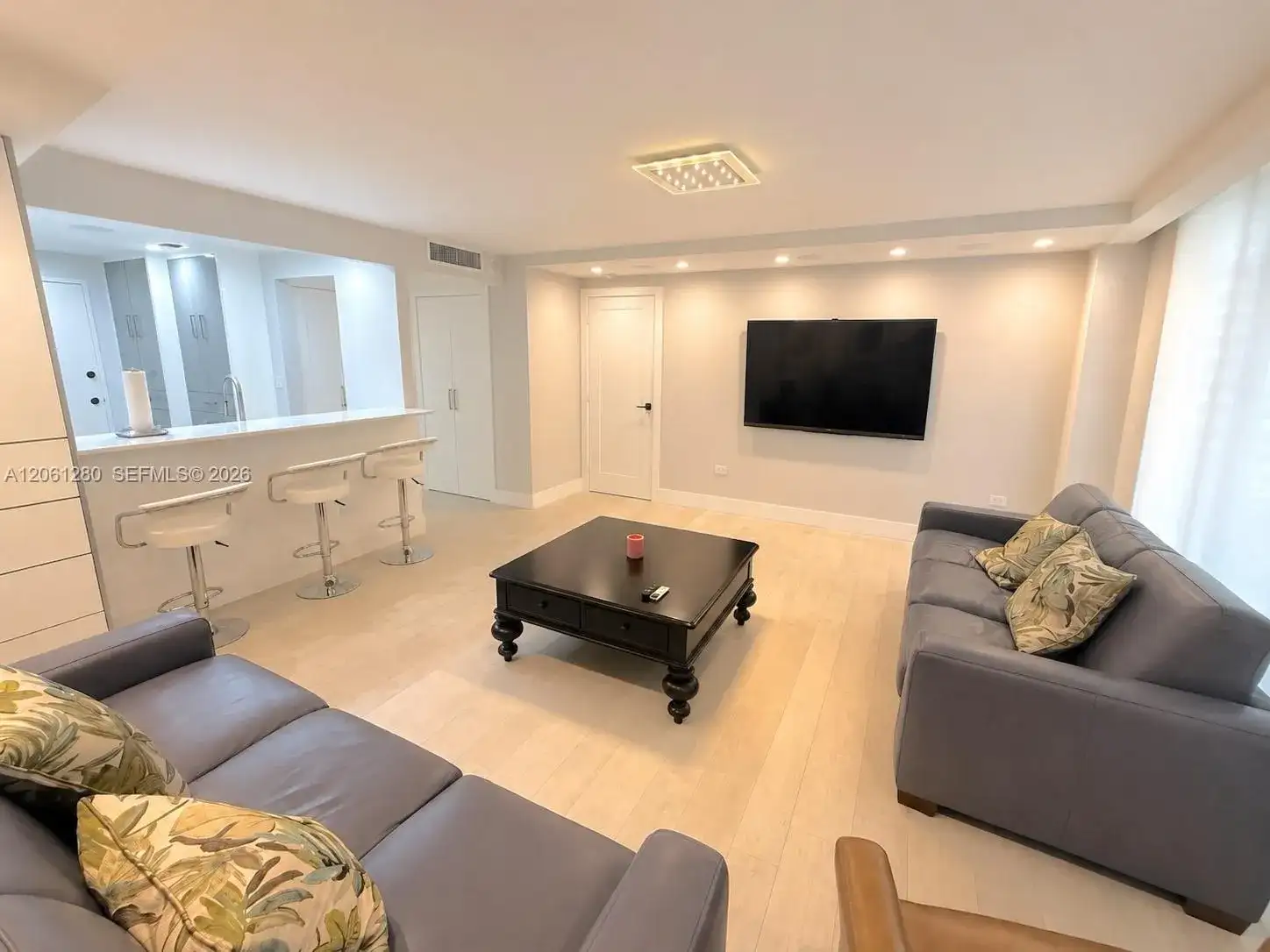 5555 Collins Ave # 12C, Miami Beach FL 33140 photo 4