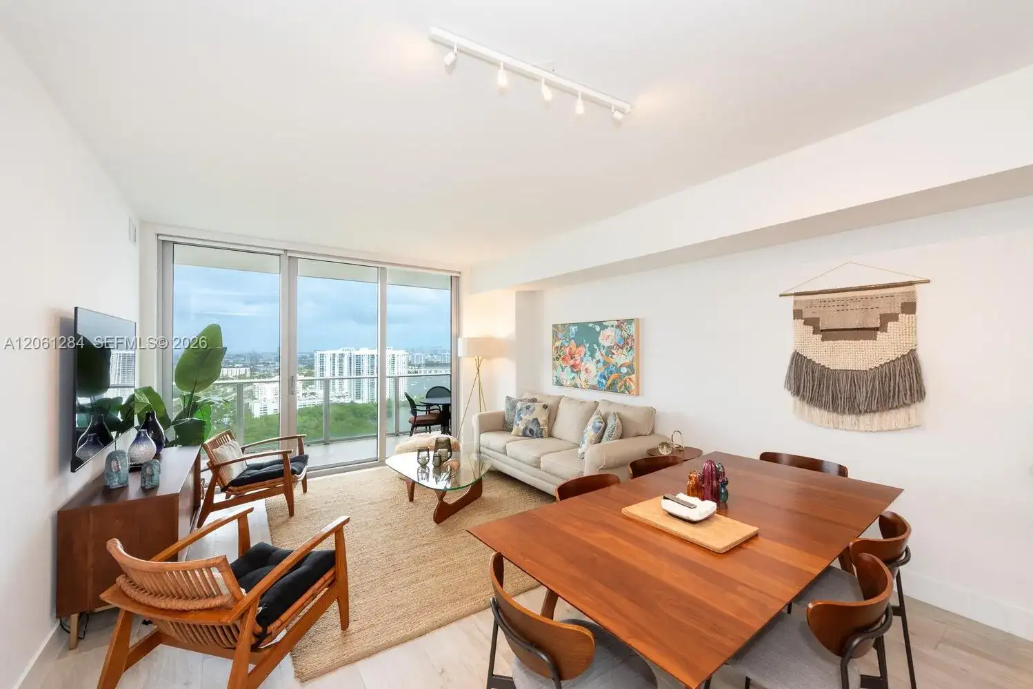 16385 Biscayne Blvd # 2904, North Miami Beach FL 33160 photo 3