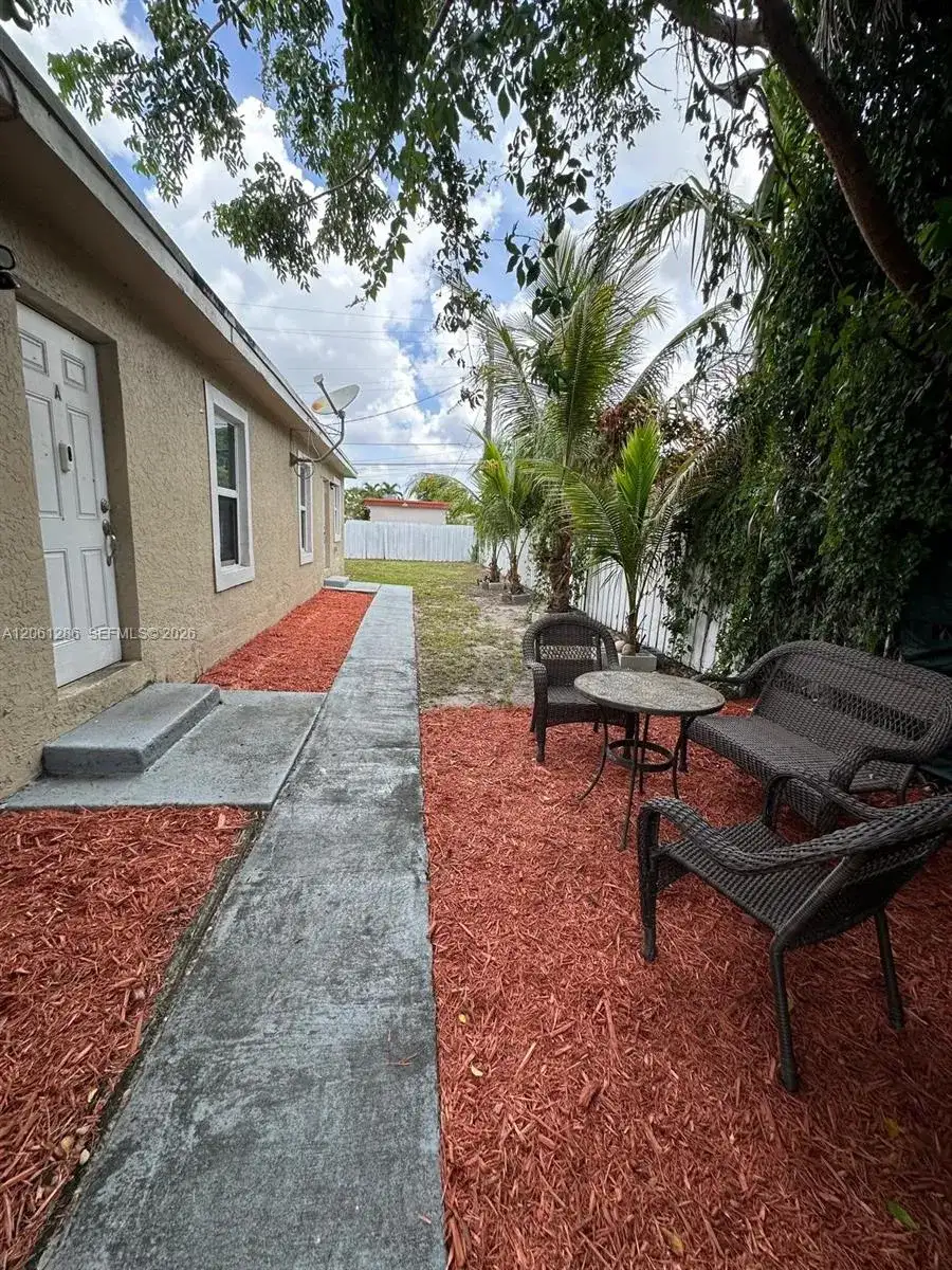 728 SW 6th St # 2, Dania Beach FL 33004 photo 2