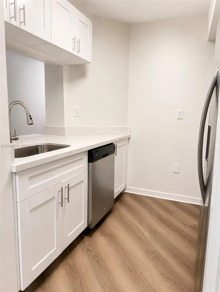 102 SW 6th Ave # 507, Miami FL 33130