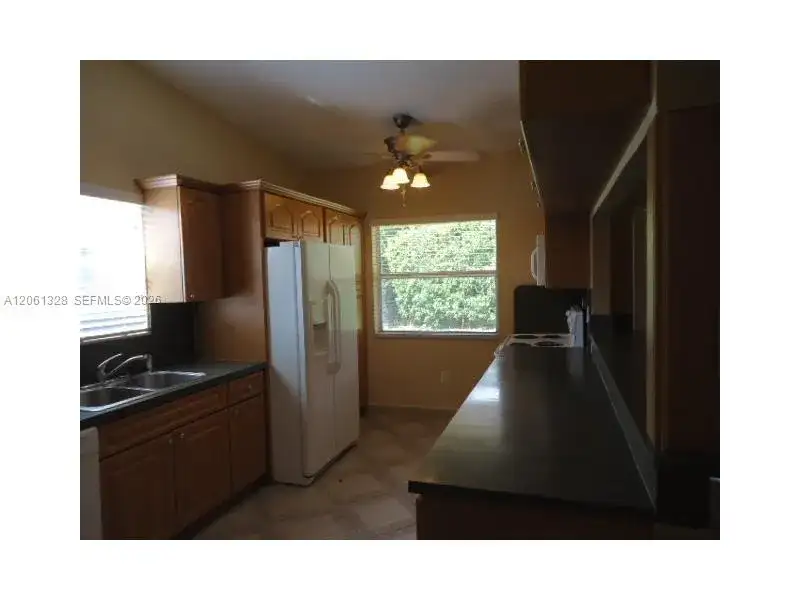 13621 SW 281st Ter, Homestead FL 33033 photo 5