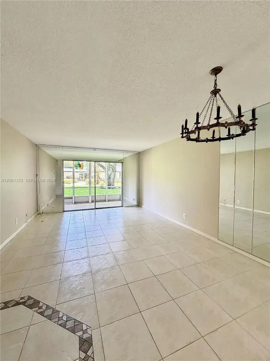 5001 NW 34th St # 102, Lauderdale Lakes FL 33319 photo 2