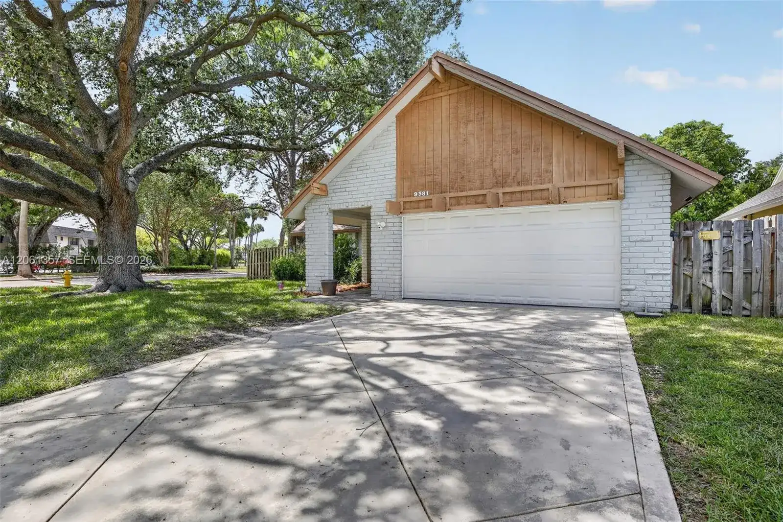 9381 NW 35th Pl, Sunrise FL 33351 photo 4