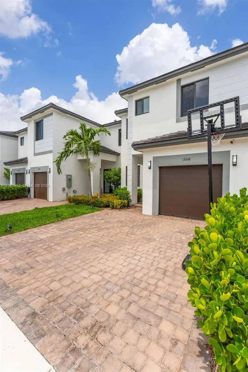 13648 SW 157th Ct # 13648, Miami FL 33196