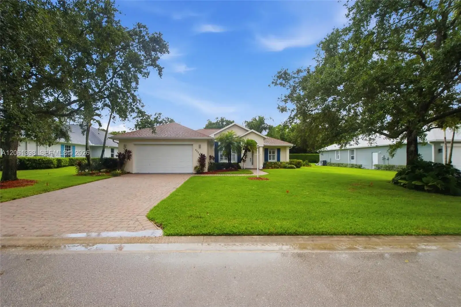 4025 SW Chablis St SW, Vero Beach FL 32968 photo 2