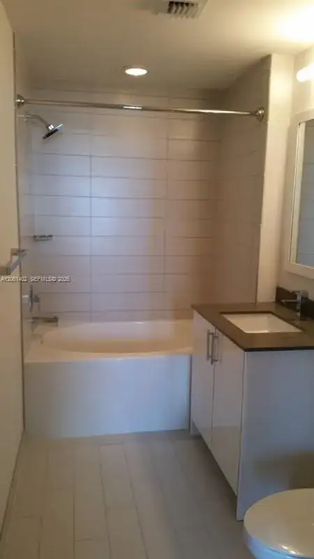 999 SW 1st Ave # 2511, Miami FL 33130 photo 4