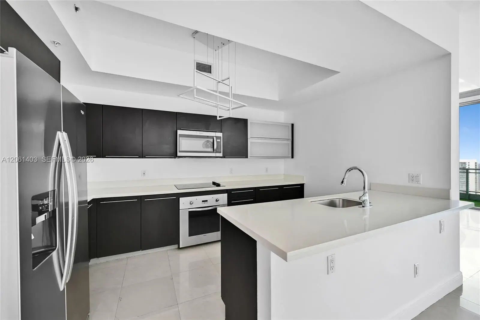 90 SW 3rd St # 17, Miami FL 33130