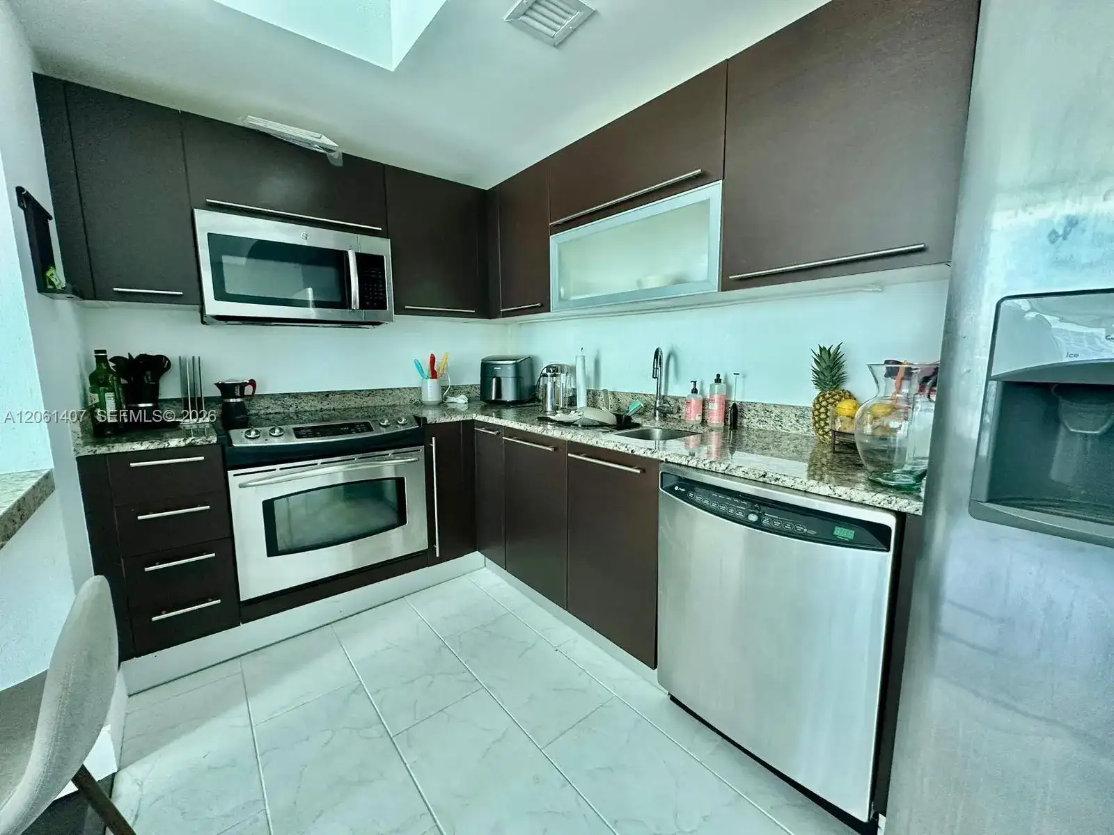 950 Brickell Bay Dr # 2406, Miami FL 33131 photo 4