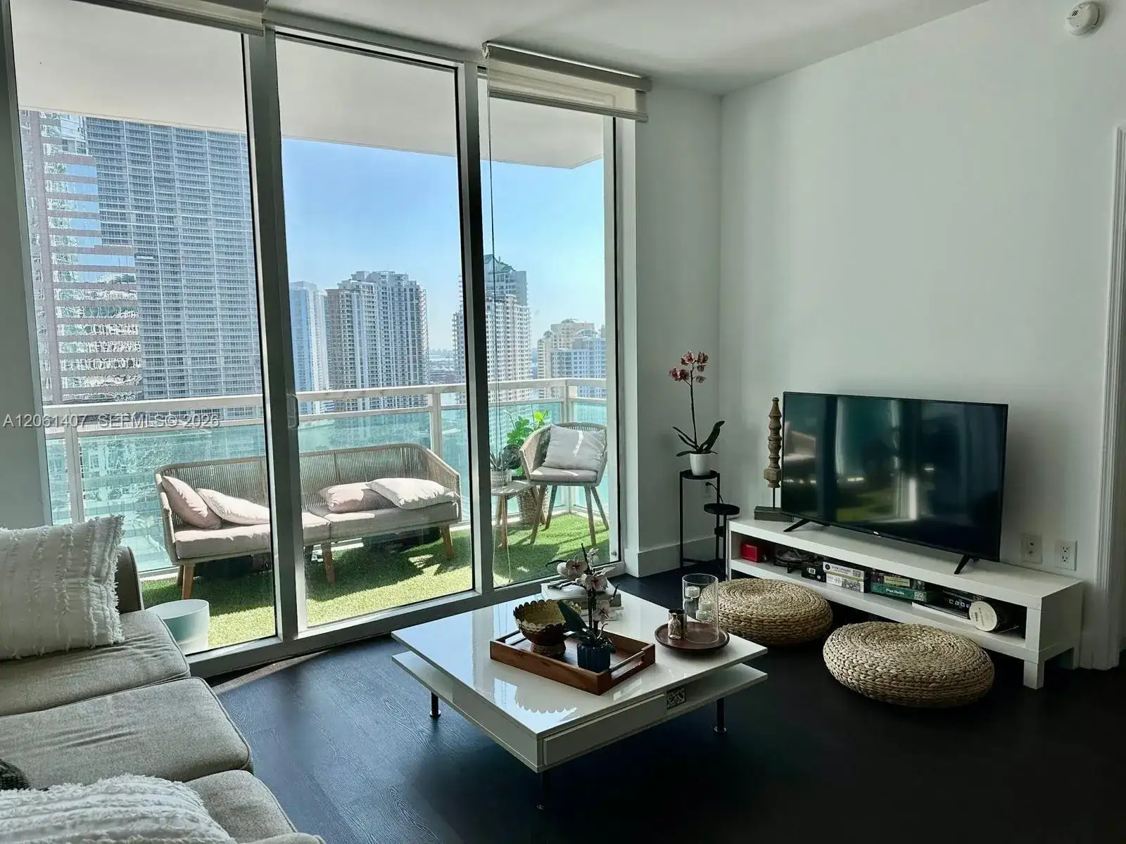 950 Brickell Bay Dr # 2406, Miami FL 33131 photo 5