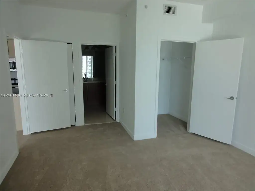 79 SW 12th St, Miami FL 33130 photo 5