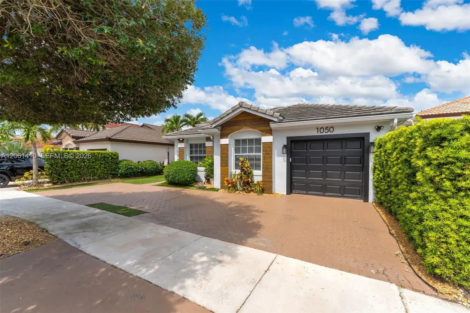 1050 NW 129th Ave, Miami FL 33182 photo 3