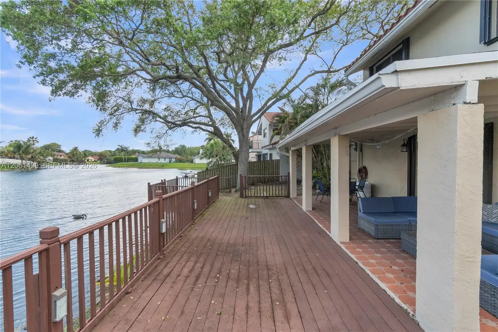 2905 Begonia Way, Cooper City FL 33026 photo 3