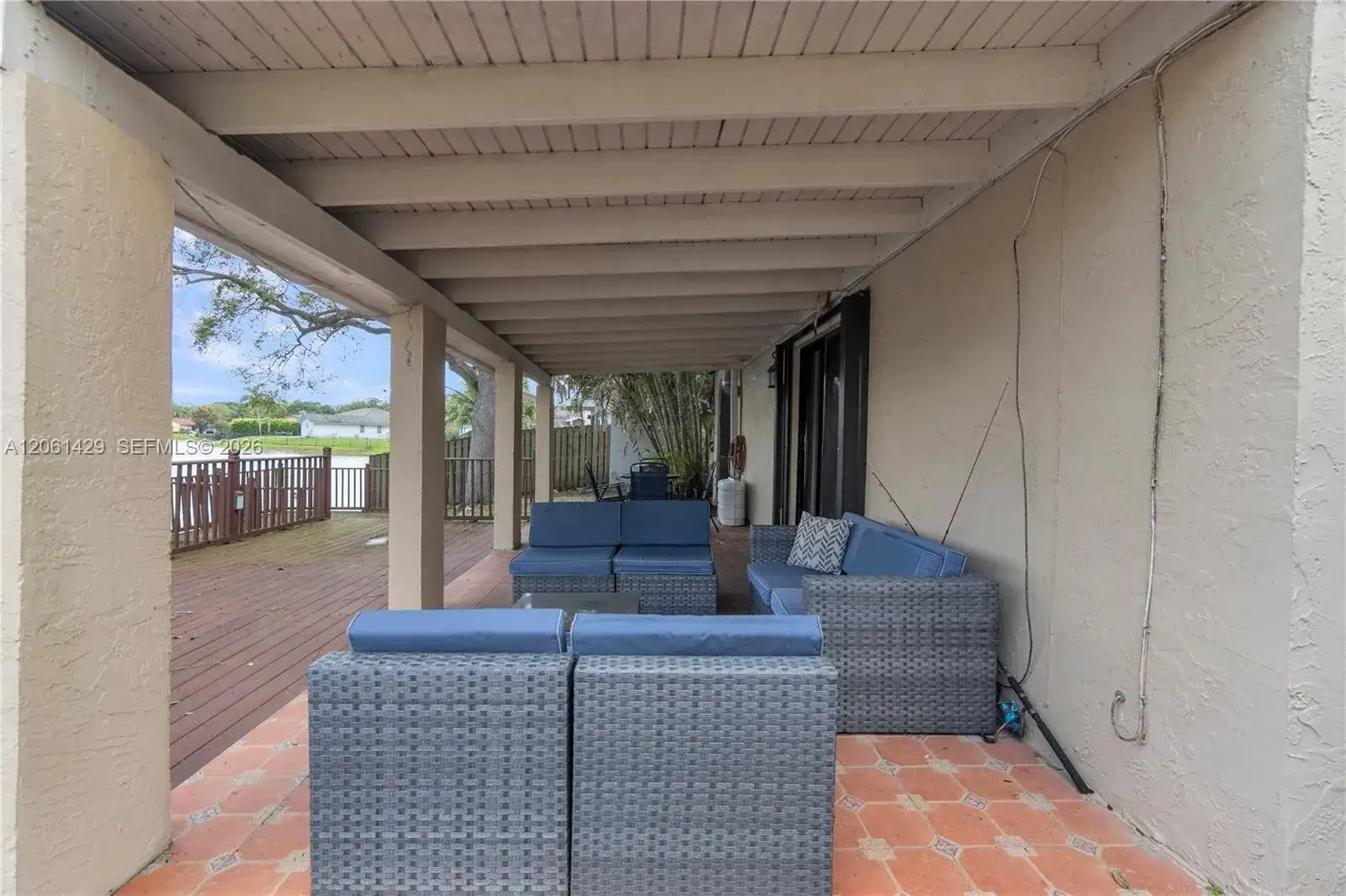 2905 Begonia Way, Cooper City FL 33026 photo 4