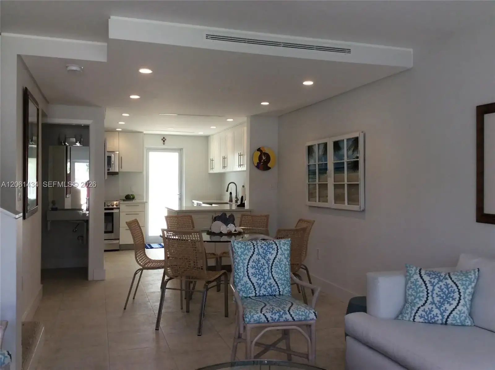 881 Ocean Dr, Key Biscayne FL 33149 photo 4