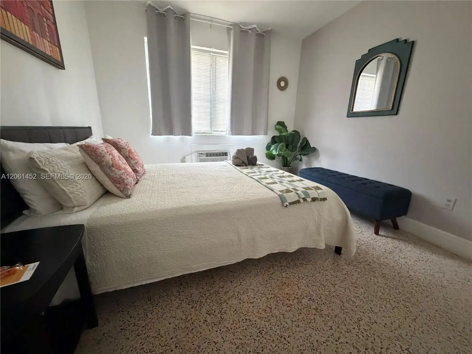 461 SW 6th St # 4, Miami FL 33130 photo 3