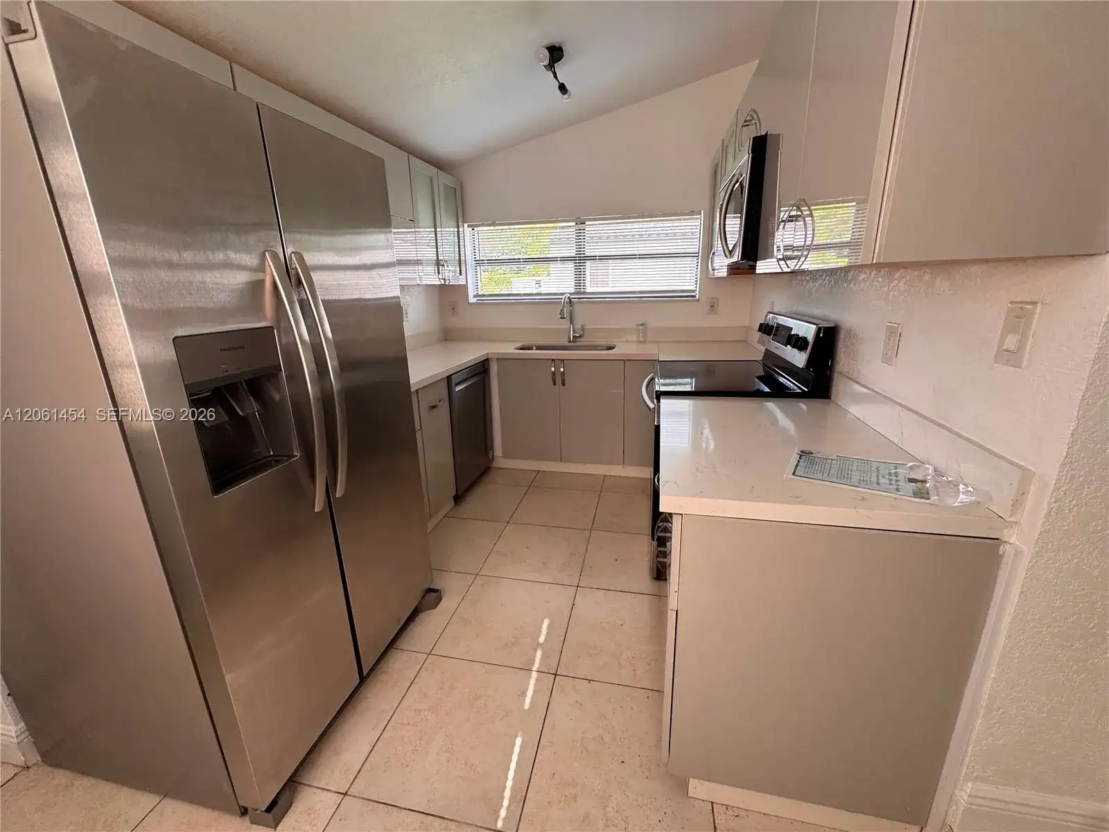 124 NW 89th St # 124, El Portal FL 33150 photo 3