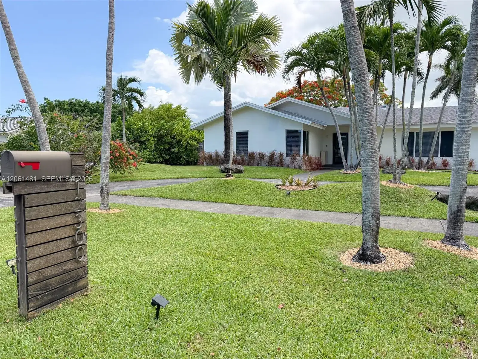 12300 SW 112th Ave, Miami FL 33176 photo 2