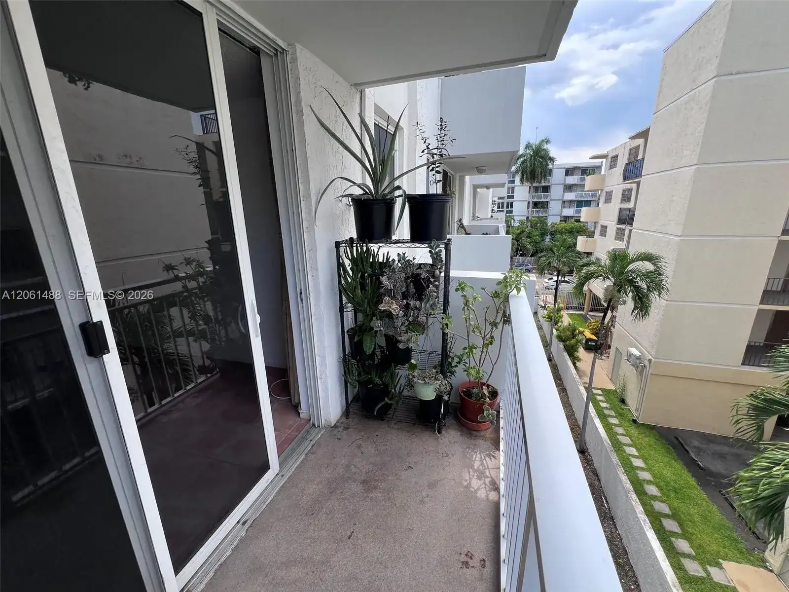 1665 Bay Rd # 416, Miami Beach FL 33139 photo 2