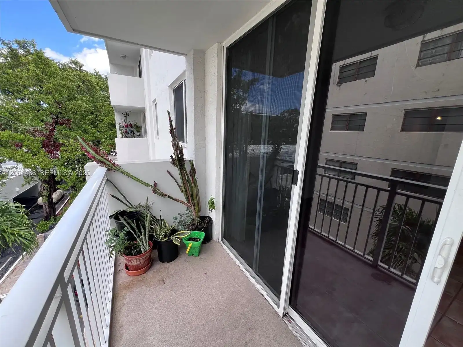 1665 Bay Rd # 416, Miami Beach FL 33139 photo 3