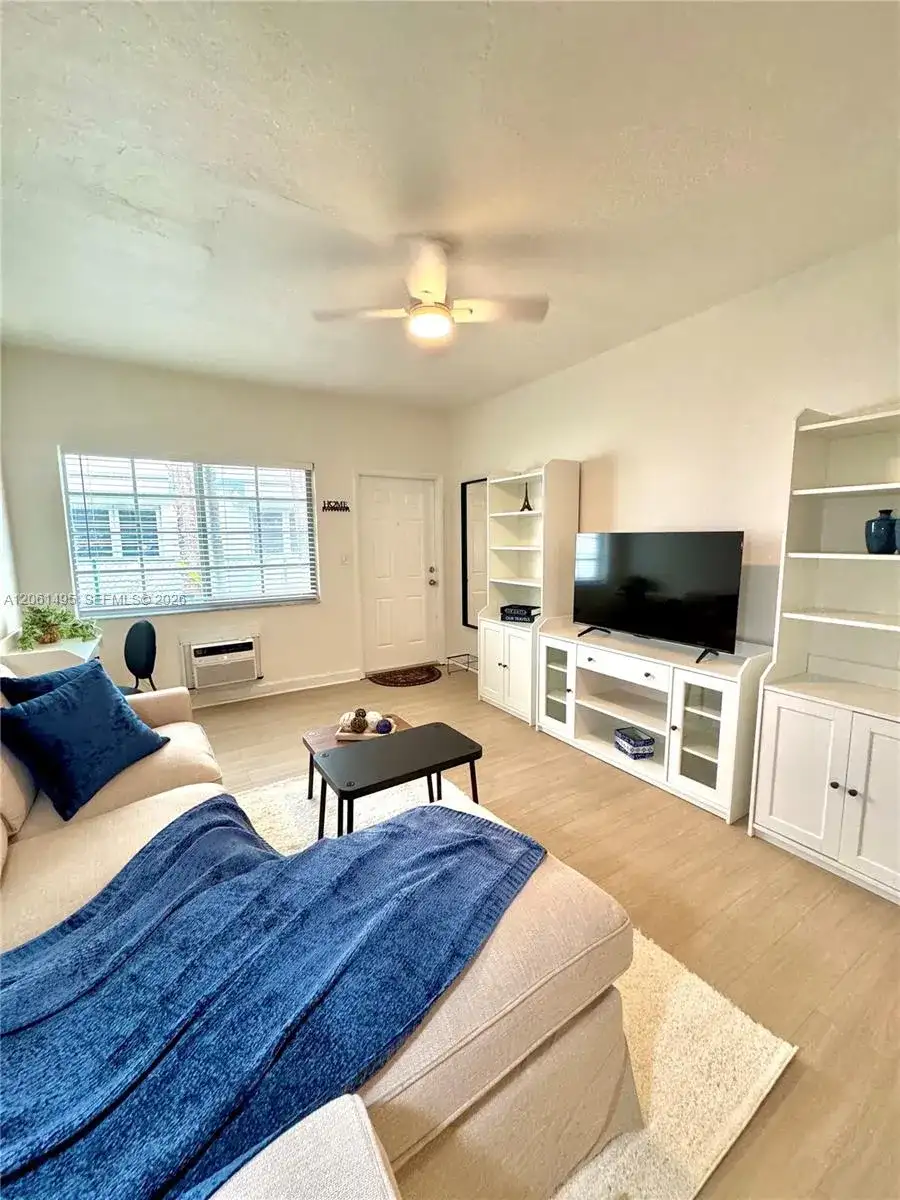 1561 Lenox Ave # 6, Miami Beach FL 33139 photo 5