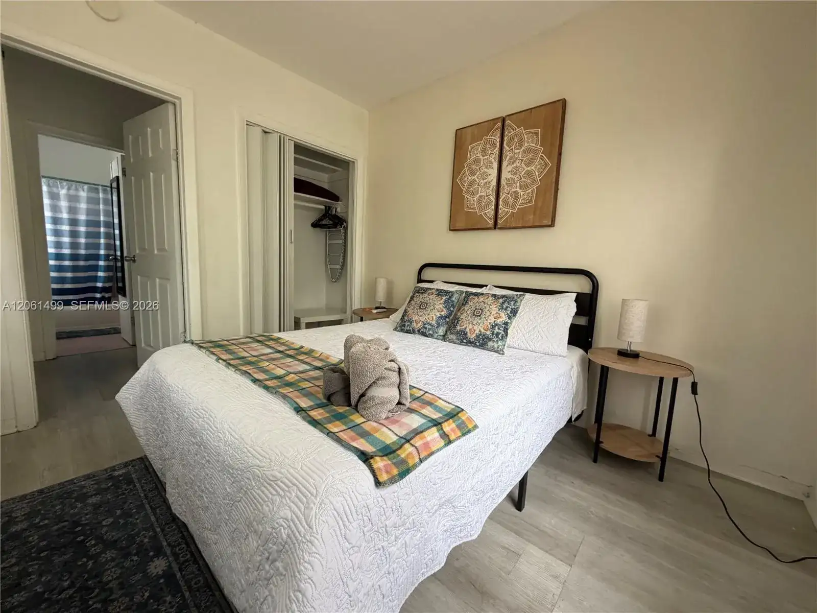 461 SW 6th St # 10, Miami FL 33130 photo 4