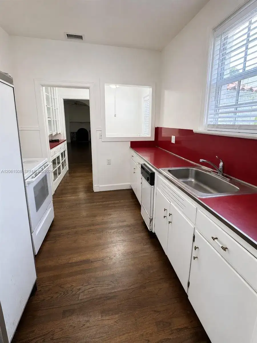 231 Viscaya Ave, Coral Gables FL 33134 photo 5