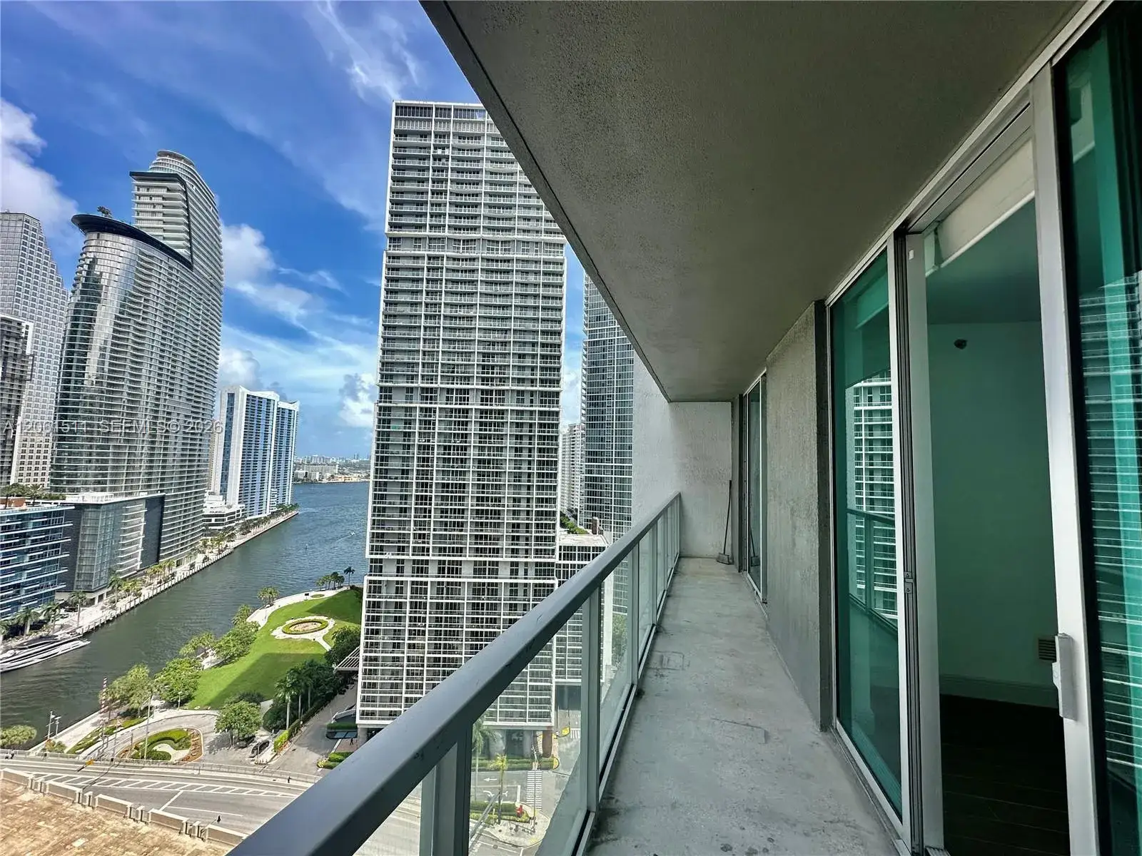 2 bedroom 2 bath Residential for sale at 500 Brickell Ave # 2407, Miami FL 33131