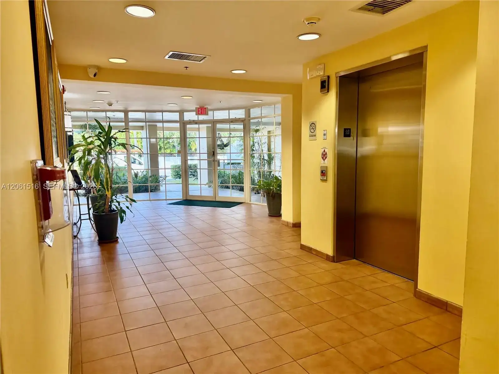 601 SW 37th Ave # 303, Miami FL 33135 photo 2