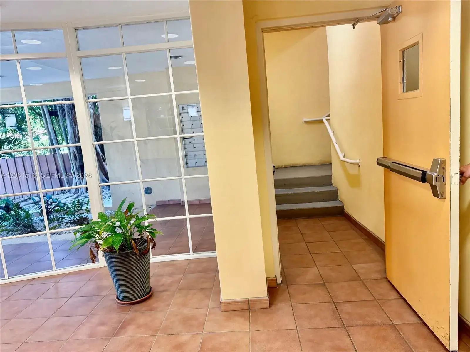 601 SW 37th Ave # 303, Miami FL 33135 photo 3