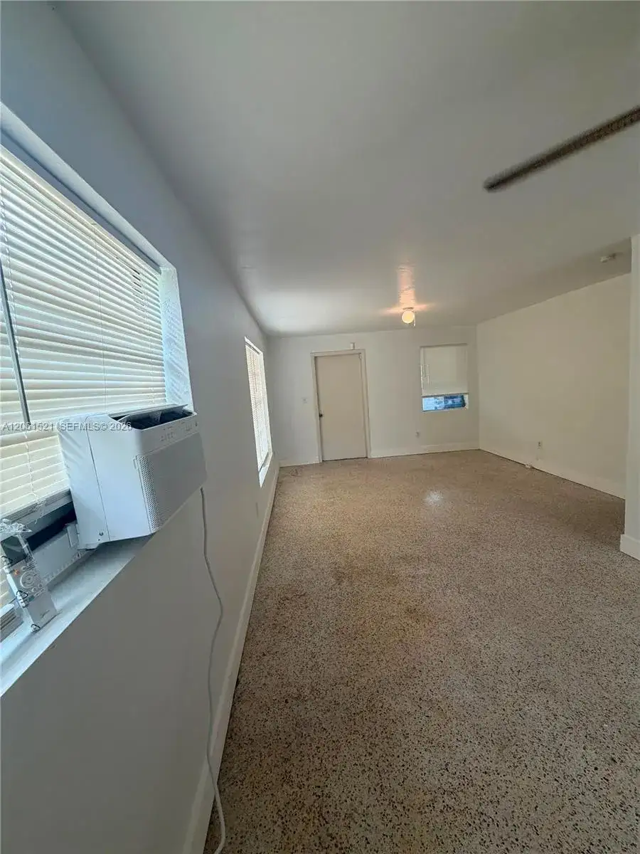 11530 SW 136th St, Miami FL 33176 photo 2