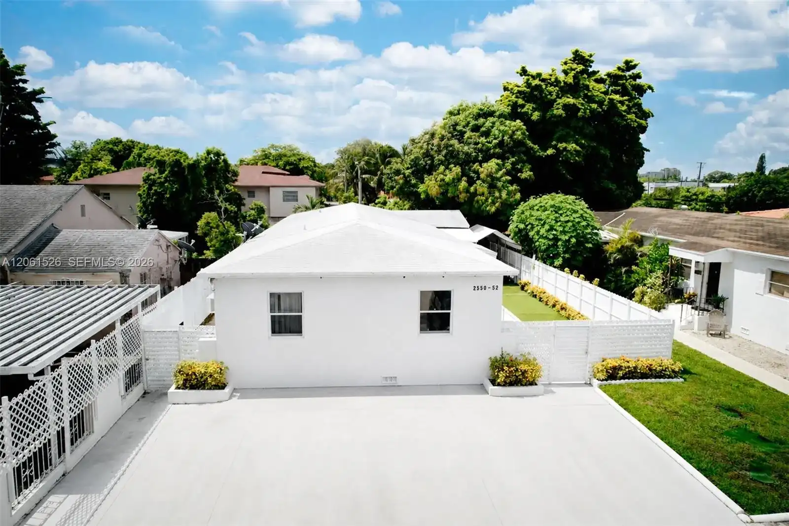 2550-2552 SW 10 St, Miami FL 33135