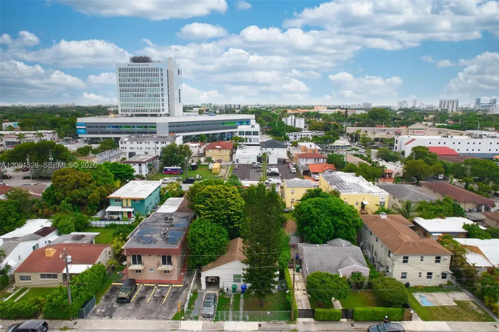 2550-2552 SW 10 St, Miami FL 33135 photo 3