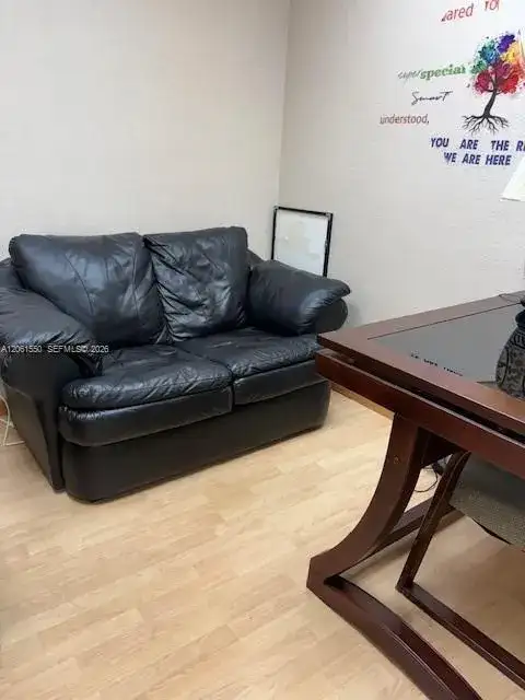 5124 Hollywood Blvd, Hollywood FL 33021 photo 4