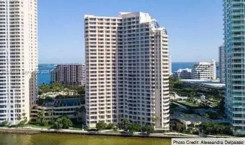 888 Brickell Key Dr # 508, Miami FL 33131