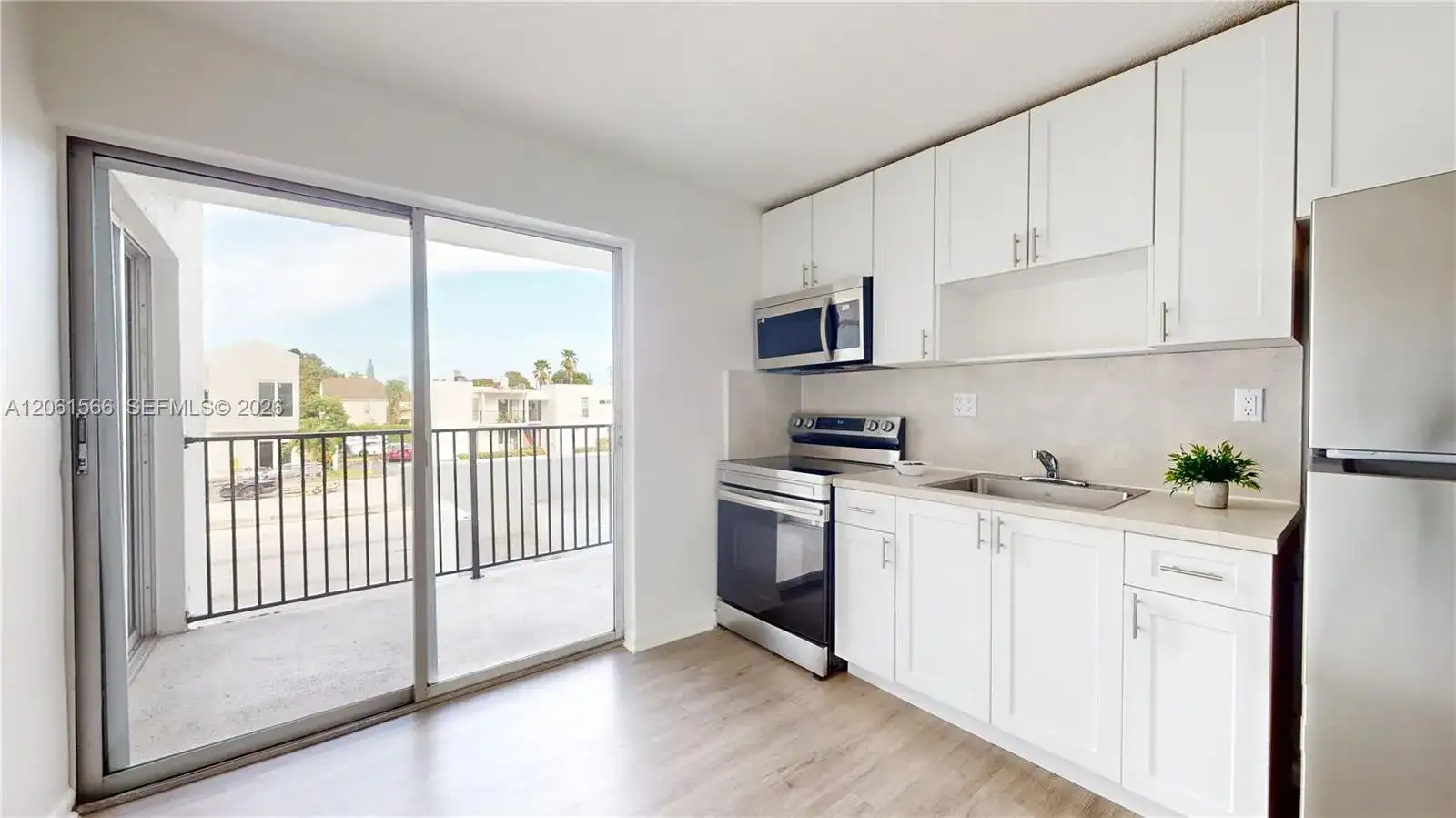 444 SW 27th Ave # 24, Miami FL 33135 photo 4