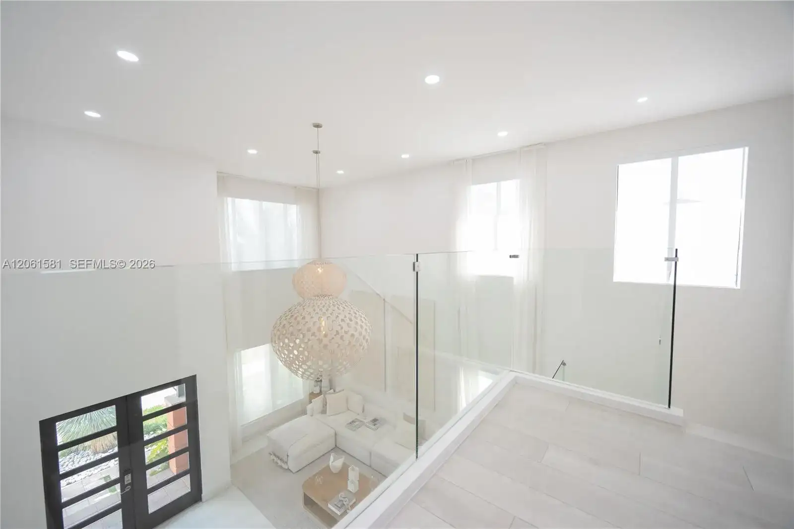 8995 NW 161st Ter, Miami Lakes FL 33018 photo 5