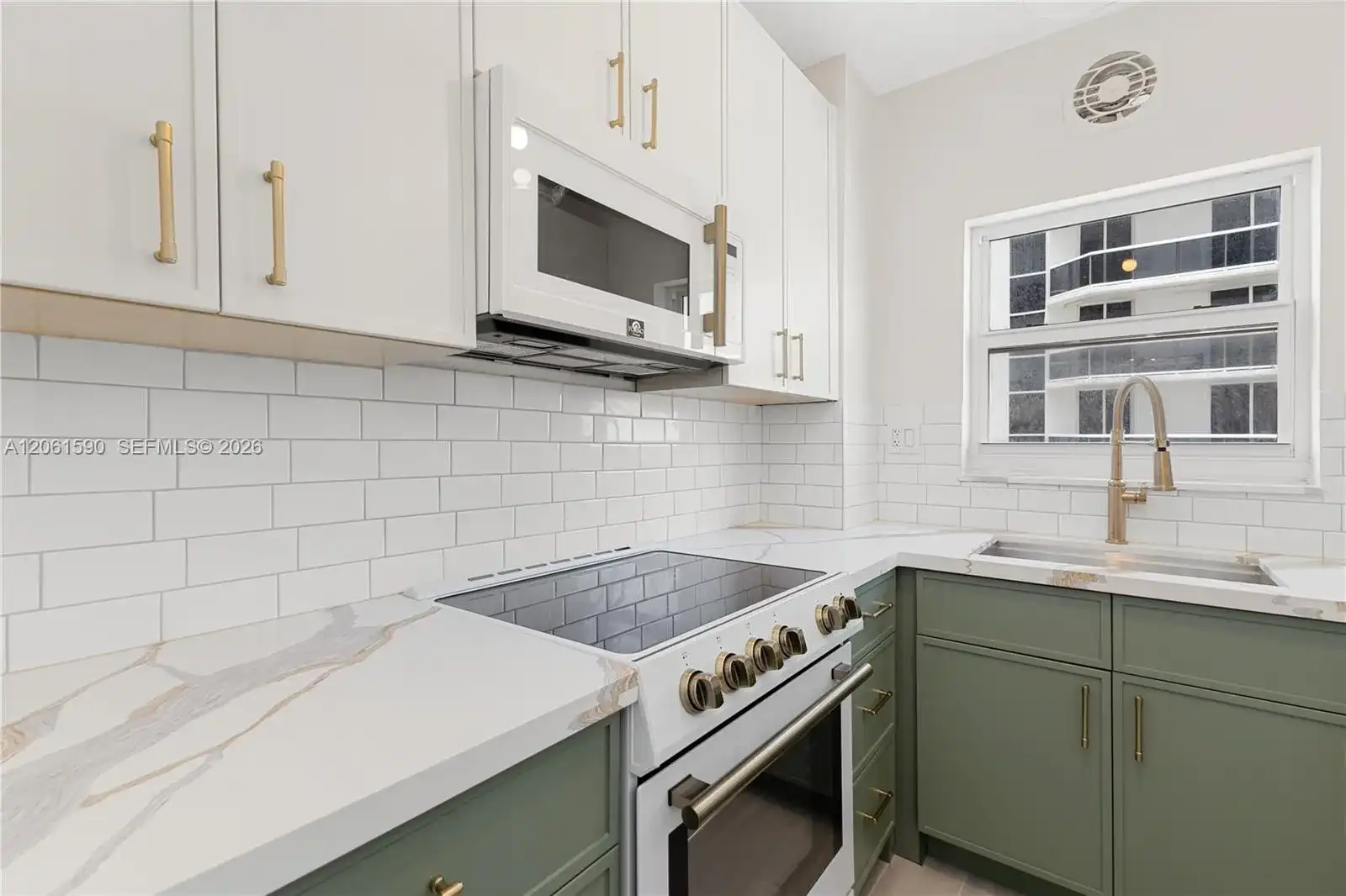 4747 Collins Ave # 709, Miami Beach FL 33140