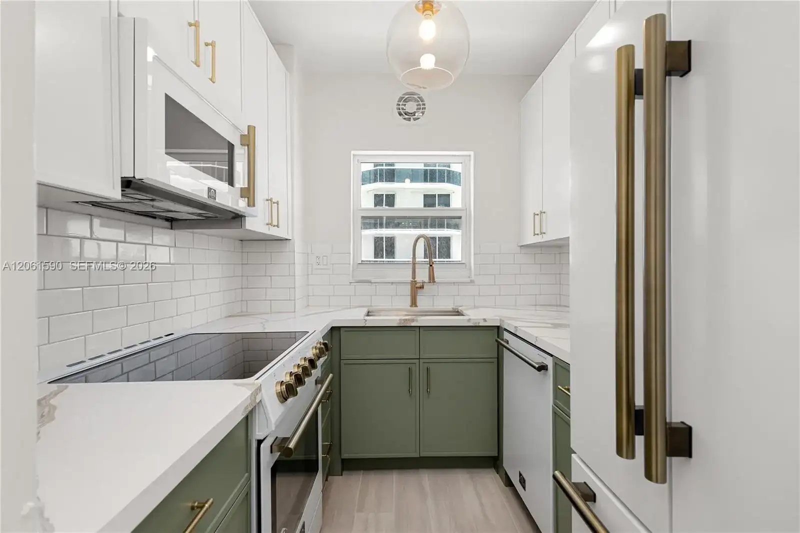 4747 Collins Ave # 709, Miami Beach FL 33140 photo 2