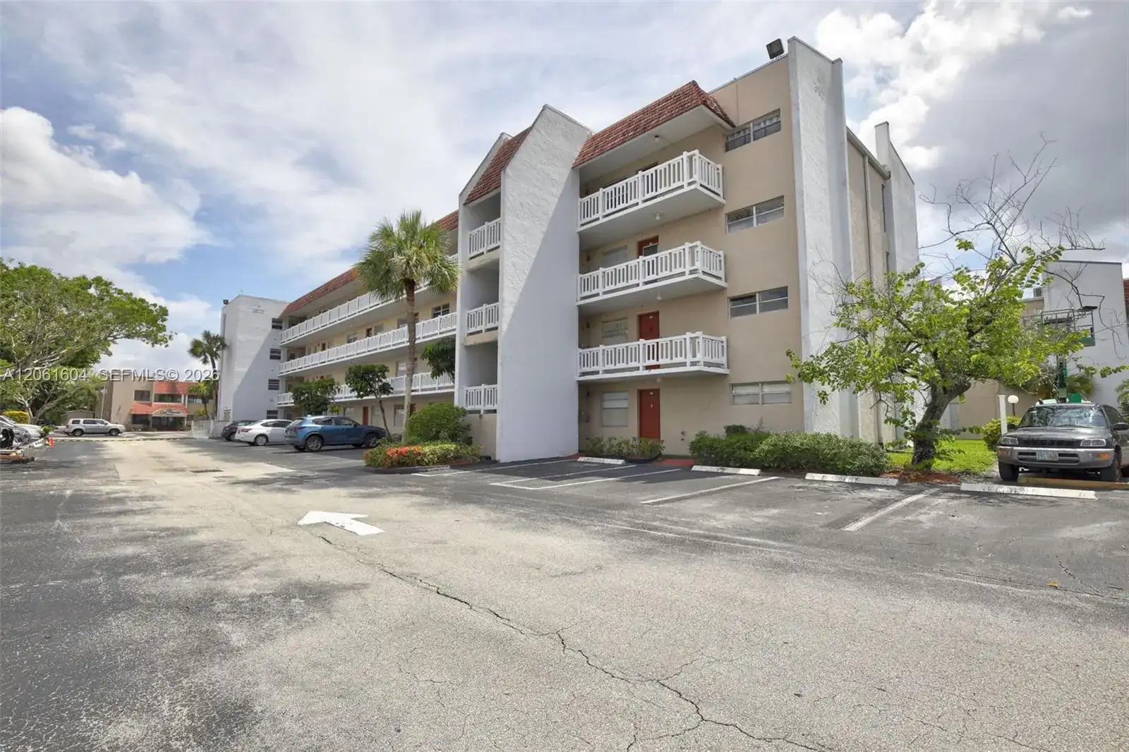 3531 Inverrary Dr # 101, Lauderhill FL 33319 photo 3