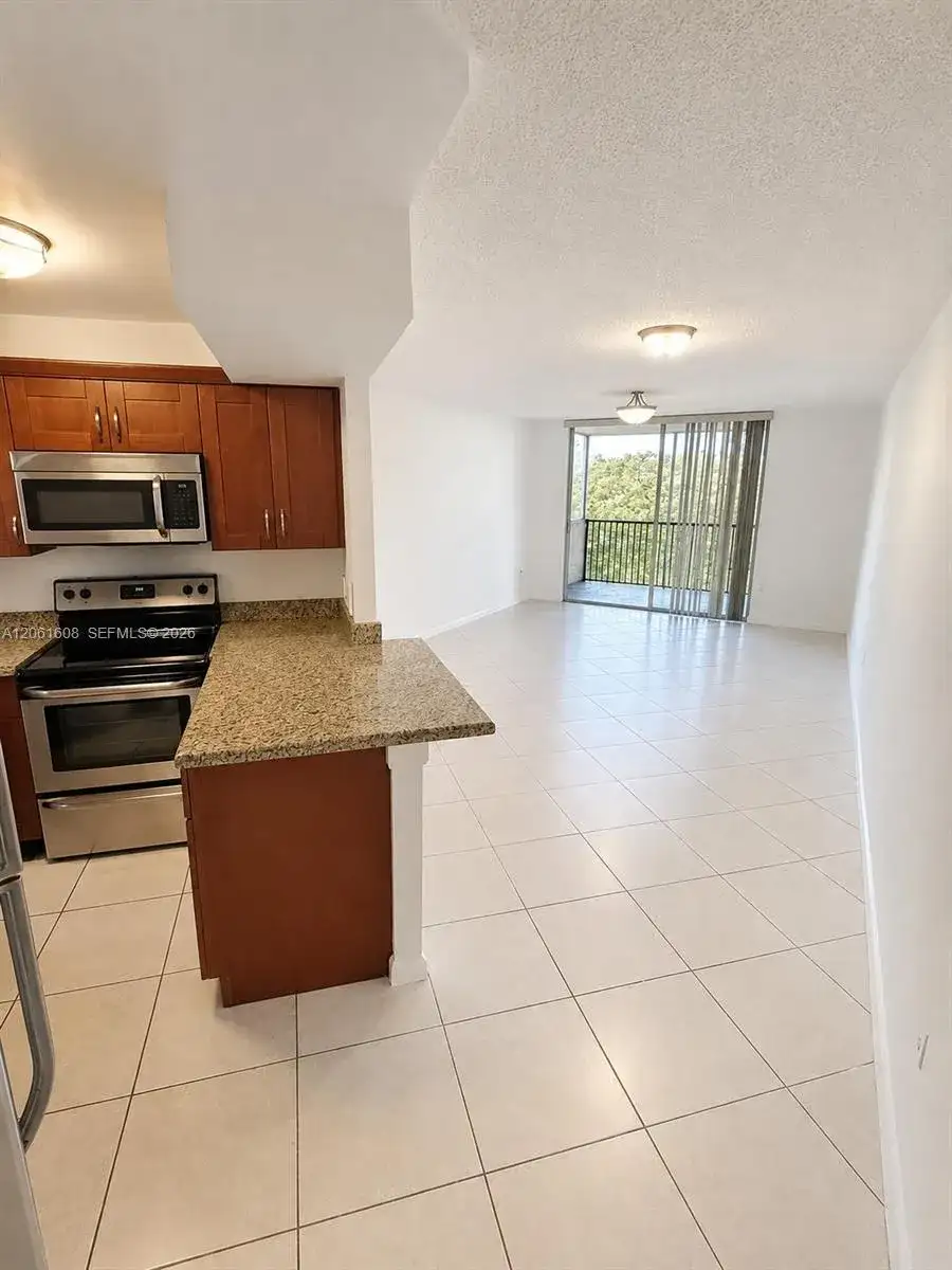 8363 Lake Dr # 301, Doral FL 33166 photo 4