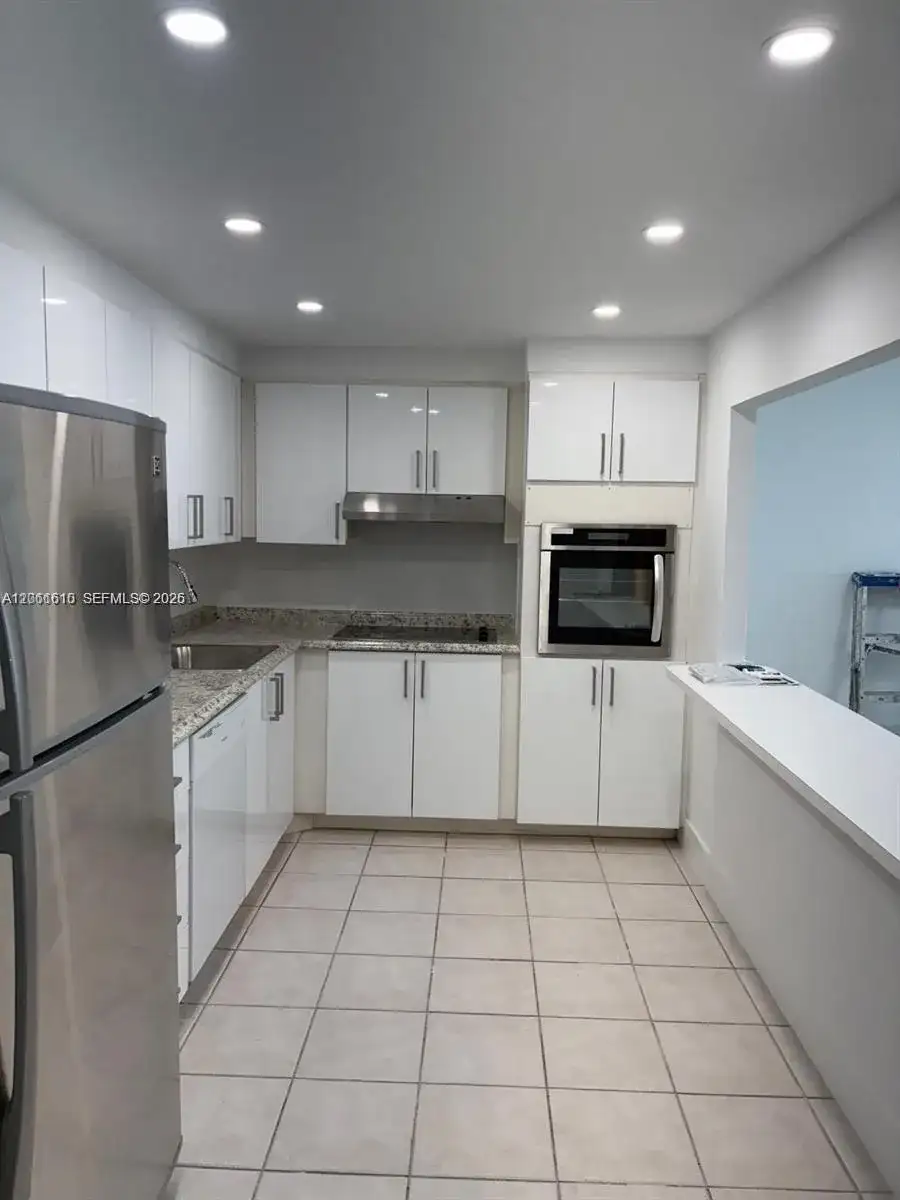 19390 Collins Ave # 308, Sunny Isles Beach FL 33160 photo 5