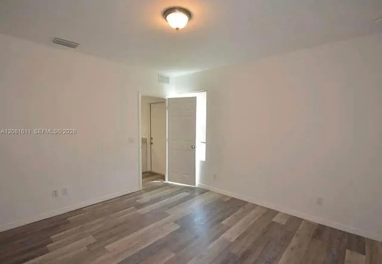 2221 Carver Ave, Fort Myers FL 33916