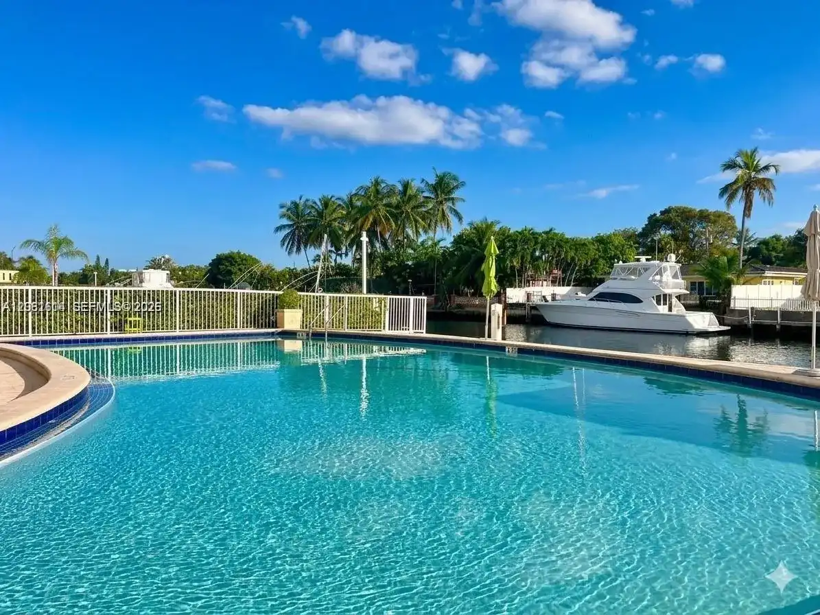 2020 NE 135th St # 710, North Miami FL 33181